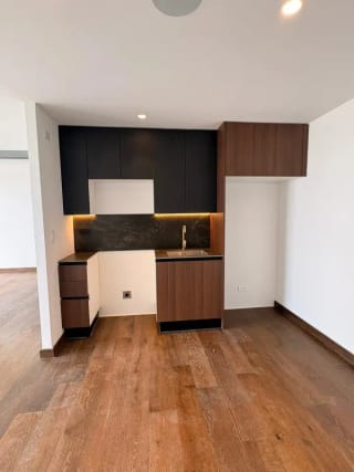 Lindo apartamento en alquiler zona 10 — Apartamento en Alquiler en Atarah, Zona 10, Guatemala, Ciudad — miniatura 7 de 13