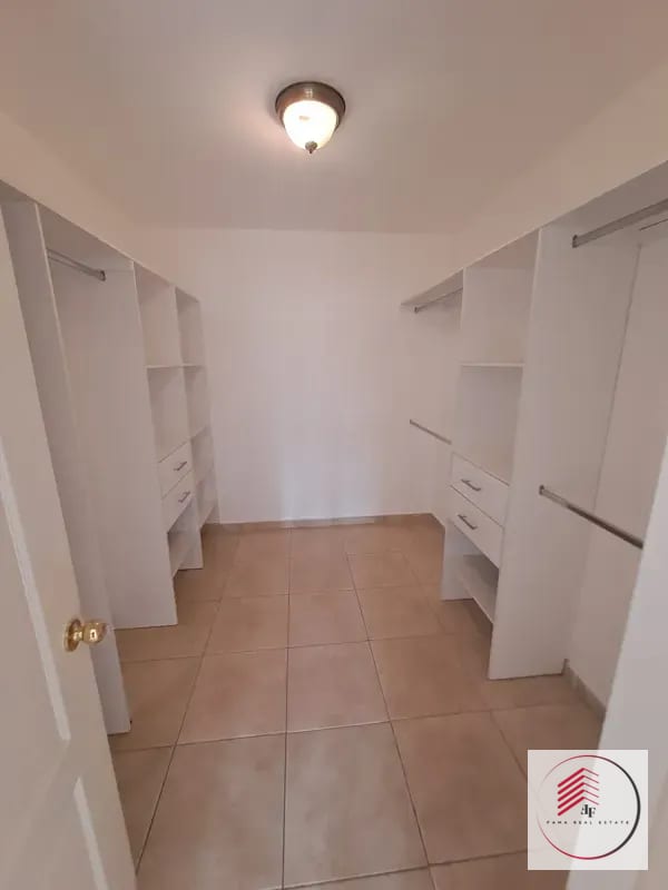 Alquiler de apartamento en zona 15 Vista Hermosa a 2 a dos cuadras de Boulevard Vista Hermosa atras de campero — Apartamento en Alquiler en Zona 15, Guatemala, Ciudad — foto 11 de 17