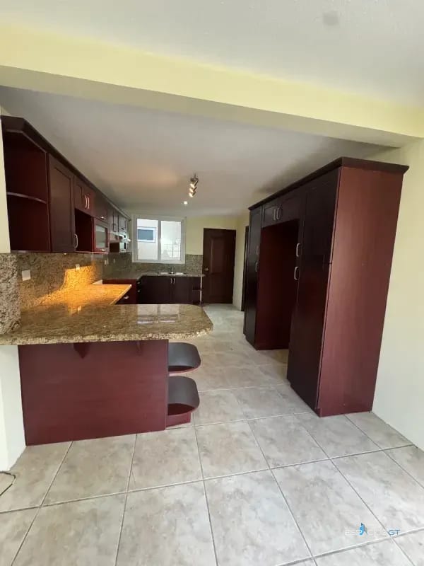 ✨CASA EN VENTA – KM. 21  CARRETERA A FRAIJANES, VILLAS DE ENTREVERDES, CES. — Casa en Venta en Fraijanes, Carretera a El Salvador, Guatemala, Ciudad — foto 11 de 12
