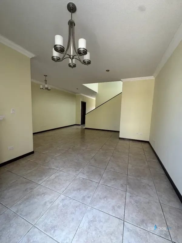 ✨CASA EN VENTA – KM. 21  CARRETERA A FRAIJANES, VILLAS DE ENTREVERDES, CES. — Casa en Venta en Fraijanes, Carretera a El Salvador, Guatemala, Ciudad — foto 7 de 12
