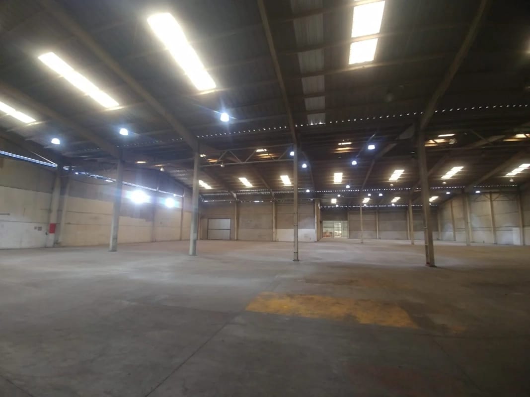 ALQUILO AMPLIA BODEGA INDUSTRIAL ZONA 12 SOBRE ATANASIO TZUL PV — Bodega / Ofibodega en Alquiler en Zona 12, Guatemala, Ciudad — foto 4 de 7