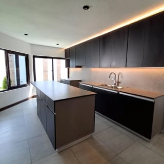 VENDO AMPLIA CASA CON APARTAMENTO, LOS MANANTIALES PV — Casa en Venta en Carretera a El Salvador, Guatemala, Ciudad — miniatura 13 de 17