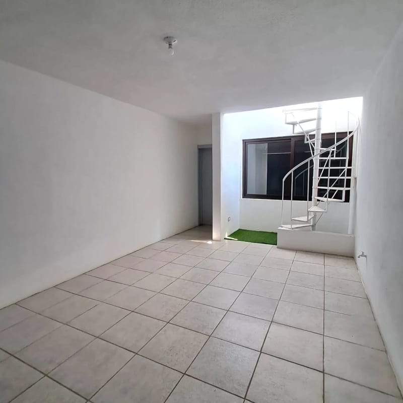 VENDO AMPLIA CASA CON APARTAMENTO, LOS MANANTIALES PV — Casa en Venta en Carretera a El Salvador, Guatemala, Ciudad — foto 7 de 17