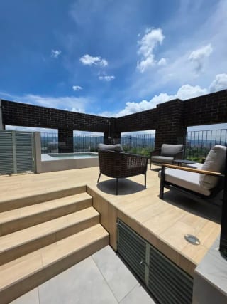Hermoso apartamento en renta — Apartamento en Alquiler en Meraki Z10, Zona 10, Guatemala, Ciudad — miniatura 4 de 8