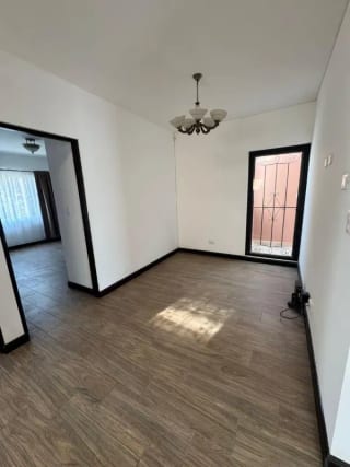 Casa en renta de 2 niveles, con amplios espacios dentro de garita y vista al bosque!! Carretera a San José Pinula — Casa en Alquiler en lo de Valdez, Carretera a El Salvador, Guatemala, Ciudad — miniatura 13 de 15