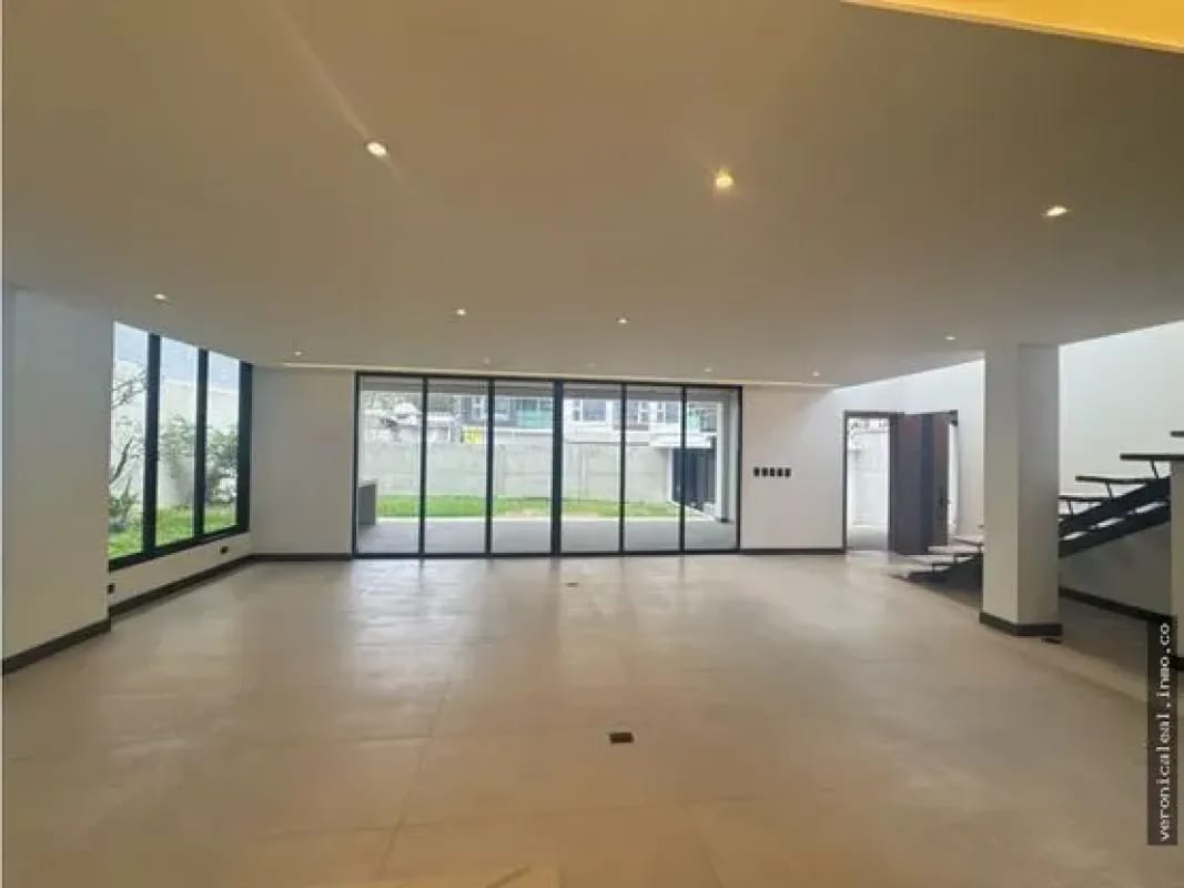 Zona 13 A Una Cuadra de las Américas Dentro de Garita Casa en Venta — Casa en Venta en Zona 14, Guatemala, Ciudad — foto 5 de 17