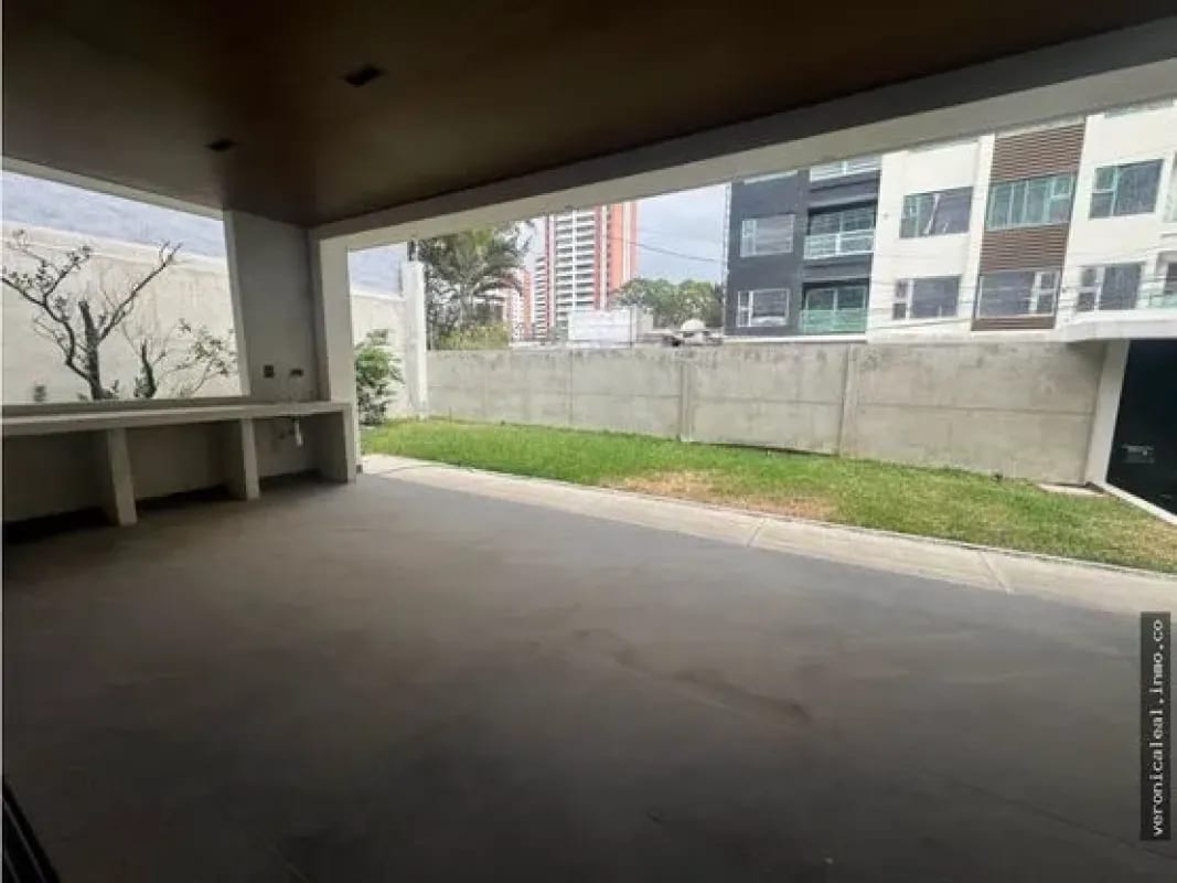 Zona 13 A Una Cuadra de las Américas Dentro de Garita Casa en Venta — Casa en Venta en Zona 14, Guatemala, Ciudad — foto 11 de 17