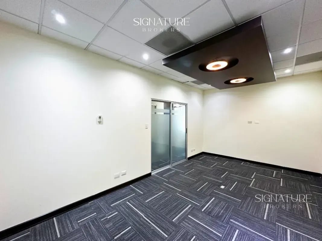 Oficina en renta – Zona Pradera, Torre 3, Blvd. Los Próceres Zona 10 — Oficina en Alquiler en Zona Pradera, Zona 10, Guatemala, Ciudad — foto 9 de 10