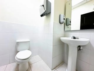 Oficina en renta – Zona Pradera, Torre 3, Blvd. Los Próceres Zona 10 — Oficina en Alquiler en Zona Pradera, Zona 10, Guatemala, Ciudad — miniatura 3 de 10