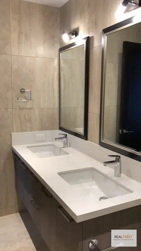En renta apartamento amueblado en el Edificio Santa Ines: — Apartamento en Alquiler en Santa Inés, Zona 14, Guatemala, Ciudad — foto 5 de 17