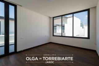 Casa para estrenar Condominio Molié, Zona 10 — Casa en Alquiler en Zona 10, Guatemala, Ciudad — miniatura 7 de 17