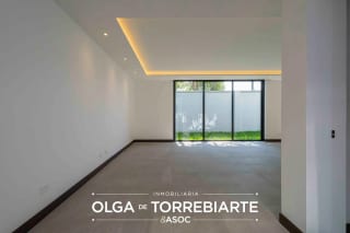 Casa para estrenar Condominio Molié, Zona 10 — Casa en Alquiler en Zona 10, Guatemala, Ciudad — miniatura 14 de 17