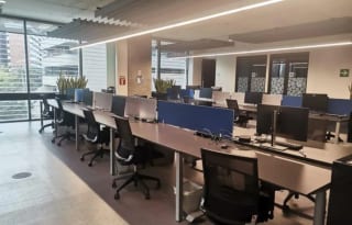 Oficina equipada en Optima, Zona 10 — Oficina en Alquiler en Optima Centro de Negocios, Zona 10, Guatemala, Ciudad — miniatura 2 de 5