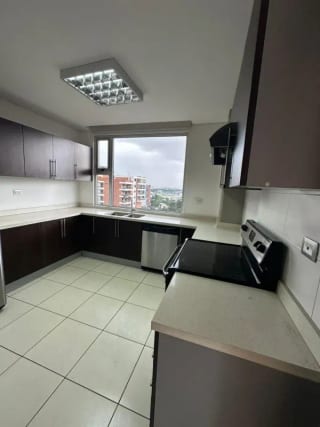 PENTHOUSE EN VENTA ZONA 14 EN EL EDIFICIO TORRE 14 — Apartamento en Venta en Torre 14, Zona 14, Guatemala, Ciudad — miniatura 5 de 17