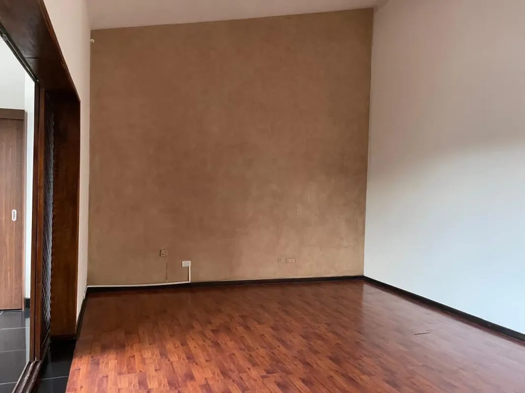 CASA EN VENTA O RENTA EN ZONA 14 EN SECTOR LA VILLA — Casa en Venta en Zona 10, Guatemala, Ciudad — foto 14 de 17
