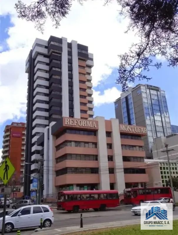 VENDO OFICINA EDIFICIO REFORMA MONTUFAR — Oficina en Venta en Zona 10, Guatemala, Ciudad — foto 1 de 10