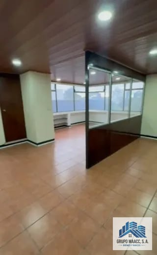 VENDO OFICINA EDIFICIO REFORMA MONTUFAR — Oficina en Venta en Zona 10, Guatemala, Ciudad — miniatura 4 de 10