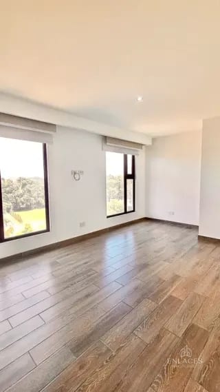 Zona 15 • Apartamento en Renta • Edificio Parque 15 — Apartamento en Alquiler en Parque 15, Zona 15, Guatemala, Ciudad — miniatura 4 de 13