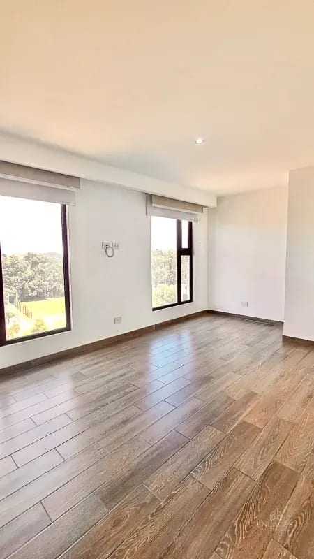 Zona 15 • Apartamento en Renta • Edificio Parque 15 — Apartamento en Alquiler en Parque 15, Zona 15, Guatemala, Ciudad — foto 4 de 13